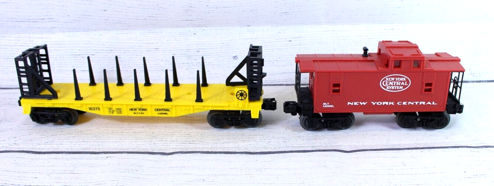 Lionel 16375 New York Central Bulkhead & New York Central Caboose 027