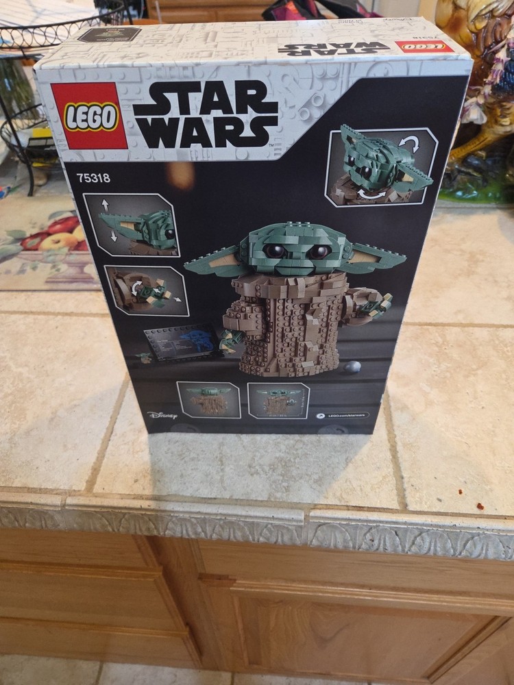 LEGO Star Wars The Child 75318 Building Kit with Baby Yoda Figure