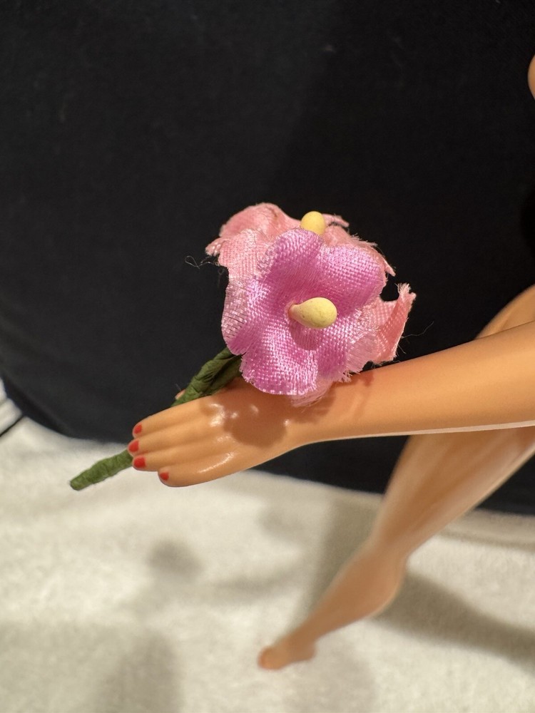 Vintage Barbie Skipper Bunch Of Flowers Flower Bouquet Bridal TLC