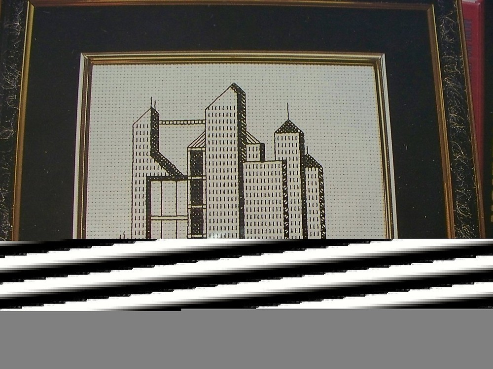 Cityscape ORNAMENT Design OOP Magazine Cross Stitch PATTERN (V)