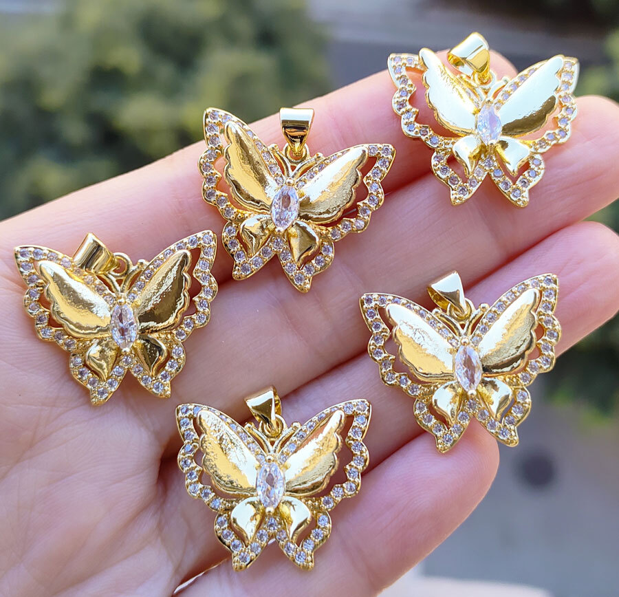 10pcs Metal Crystal Butterfly Pendants Magic Reiki Healing Amulet Fashion