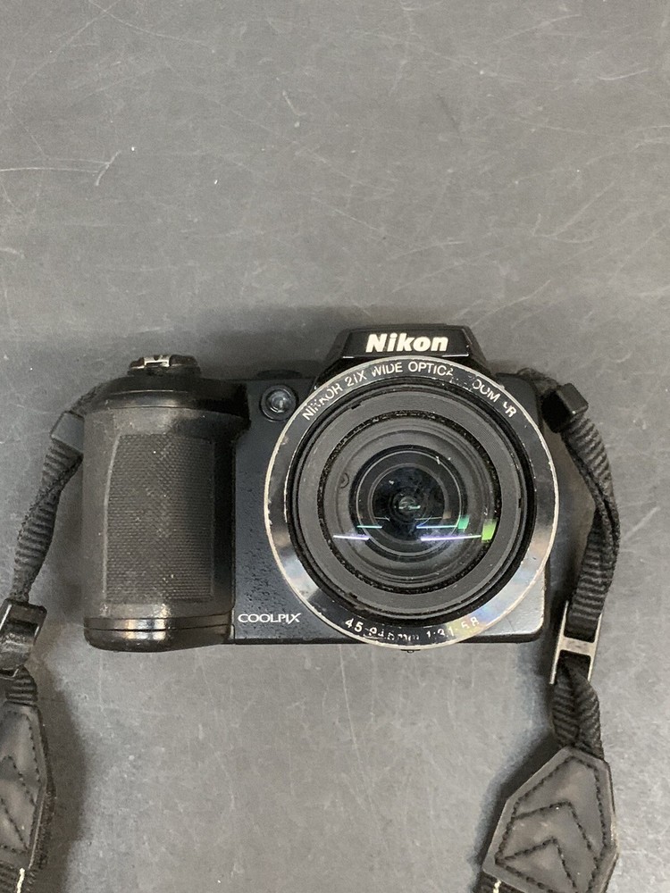Nikon Coolpix L310 14.1 MP Digital Camera FOR PARTS NOT WORKING