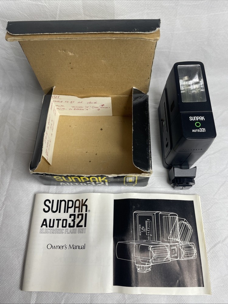 Vintage Sunpak Auto 321 Electronic Flash Unit & Original Box + Manual