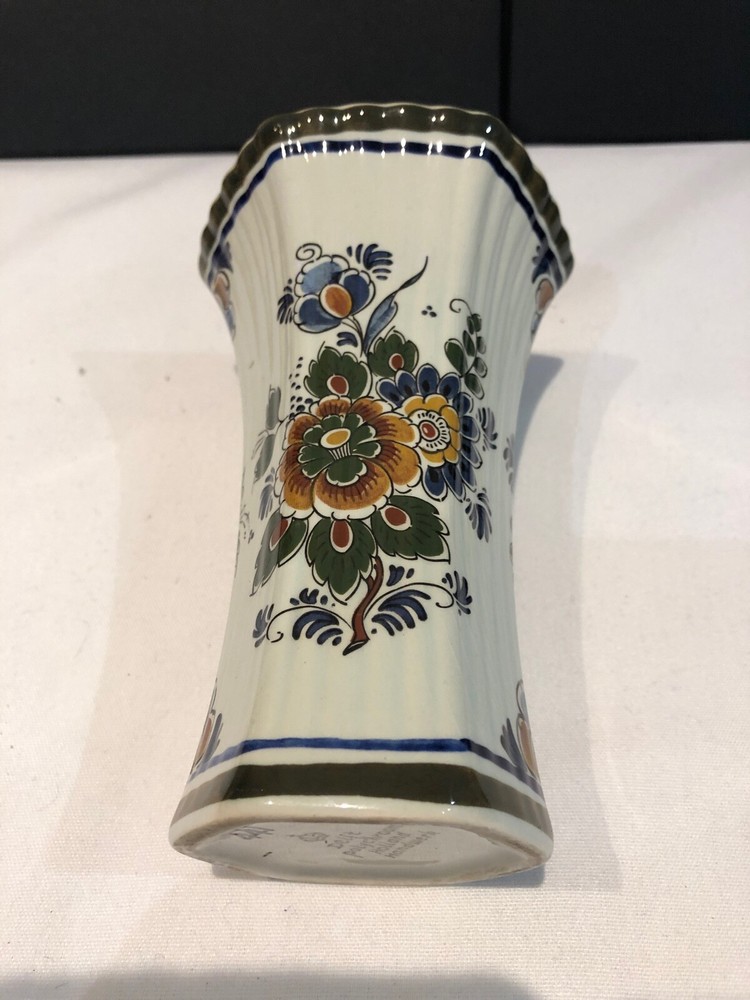 Delft Polychrom Handmade Vase - numberred 441 - 14cm Tall