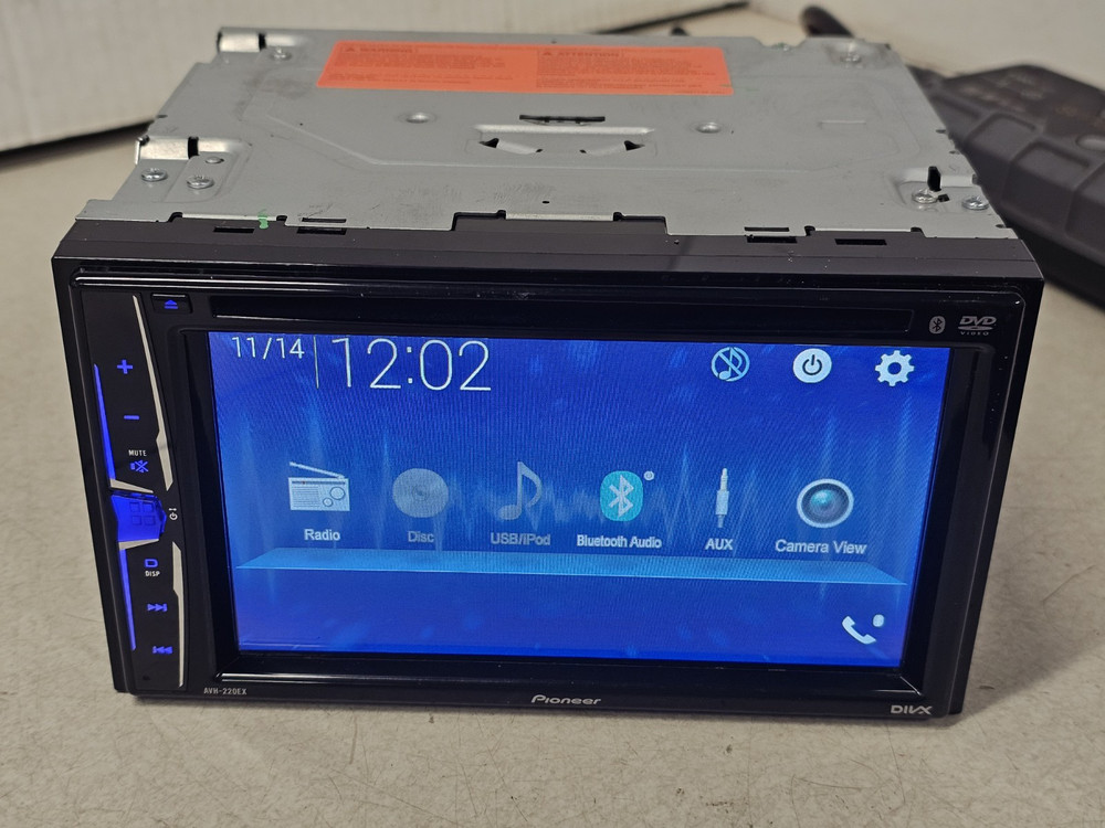 Pioneer AVH-220EX 6.2” 2DIN Touchscreen AM FM CD Bluetooth USB Radio Receiver