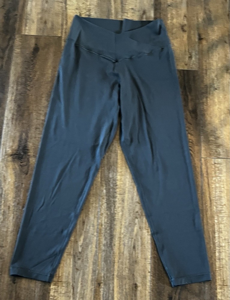 Aerie Offline High Rise Crossover 7/8 Leggings in Gray Size Large