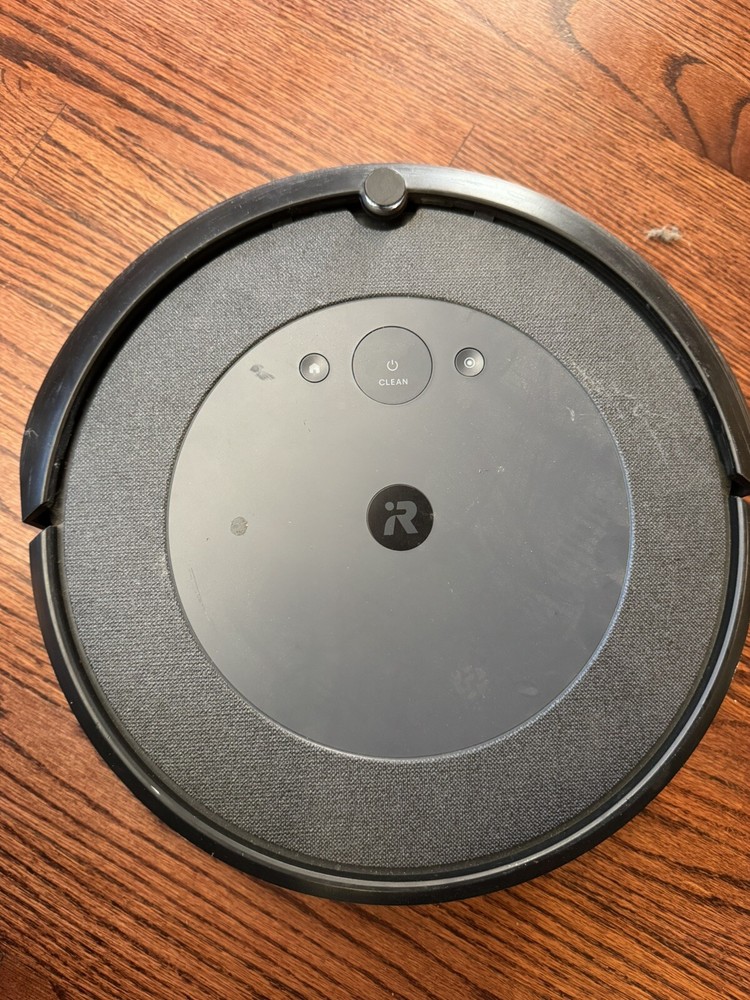 iRobot Roomba i4 EVO Wi-Fi Connected Robot Vacuum 4150