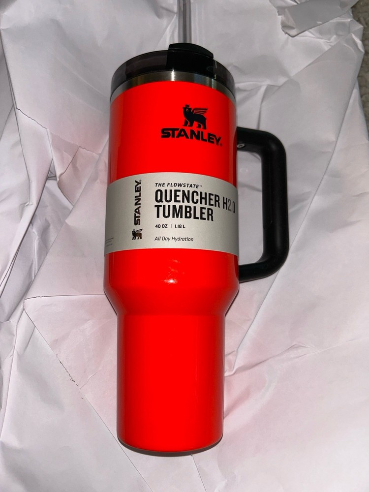 Stanley Quencher H2.0 Tumbler  Orange 40oz.