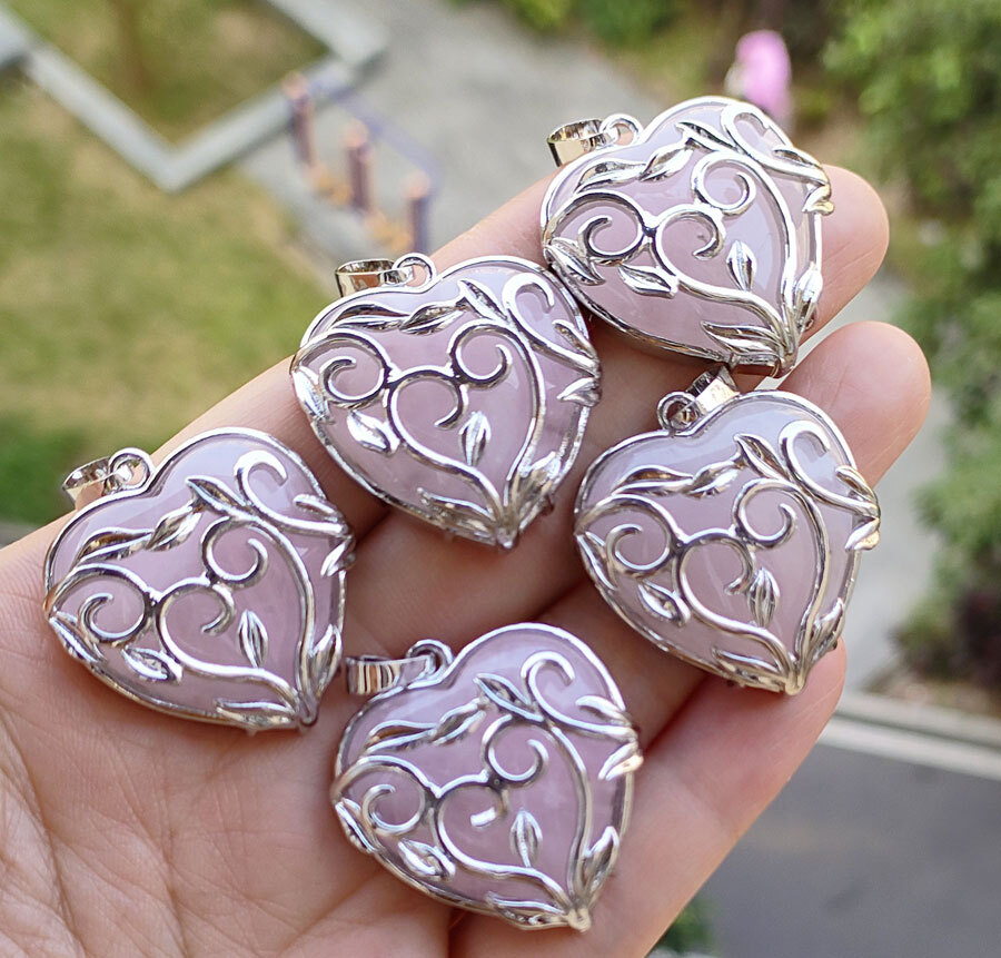 10pcs Natural Rose Quartz Gems Heart plantlet Pendants Magic Reiki Amulet Lucky