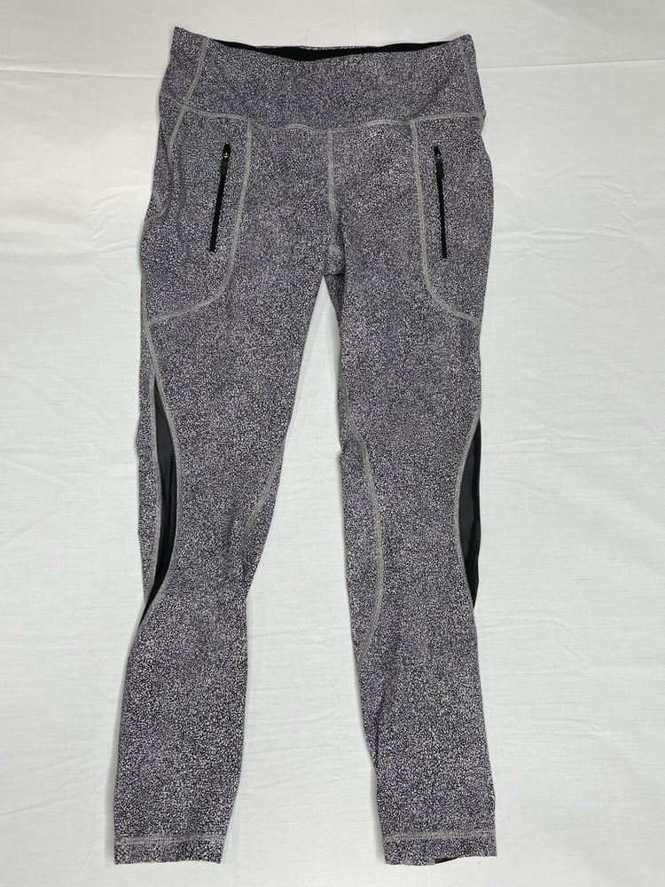 Lulmon size 8 womens leggings for yoga gym and Pilates
