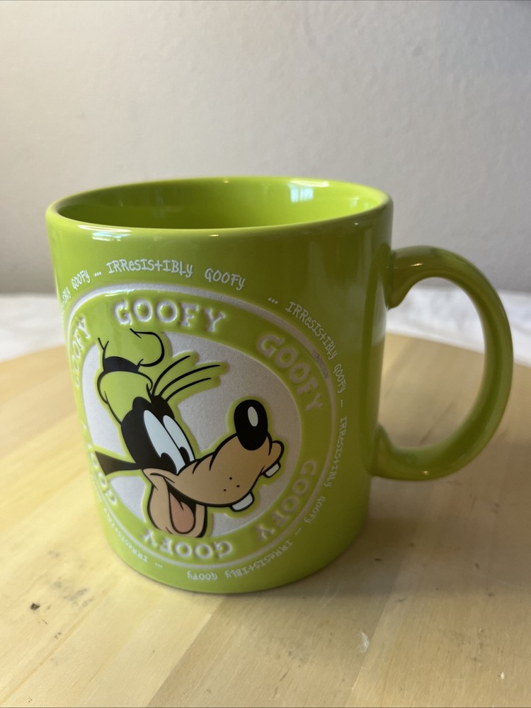 Disney Parks Goofy Oversized 20oz Lime Green Mug Authentic Collectible Cup