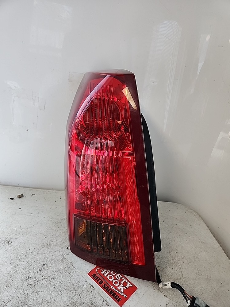 2004 Cadillac CTS Driver Side Taillight 15930597