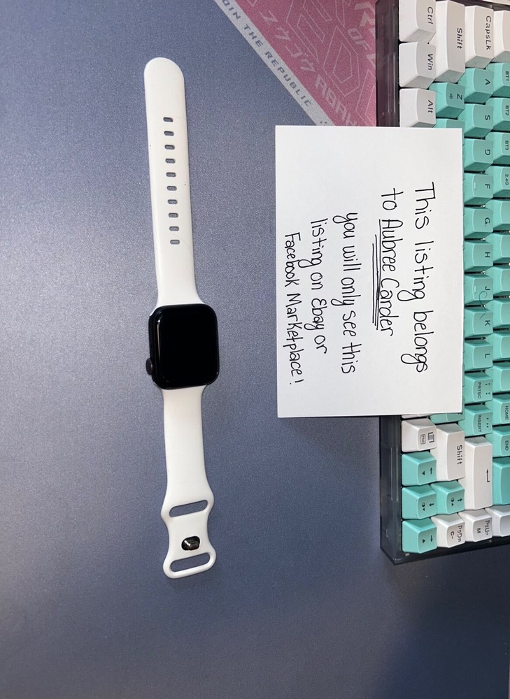 Apple Watch SE 40mm Space Gray GPS + Cellular with Bonus Bands & Cases