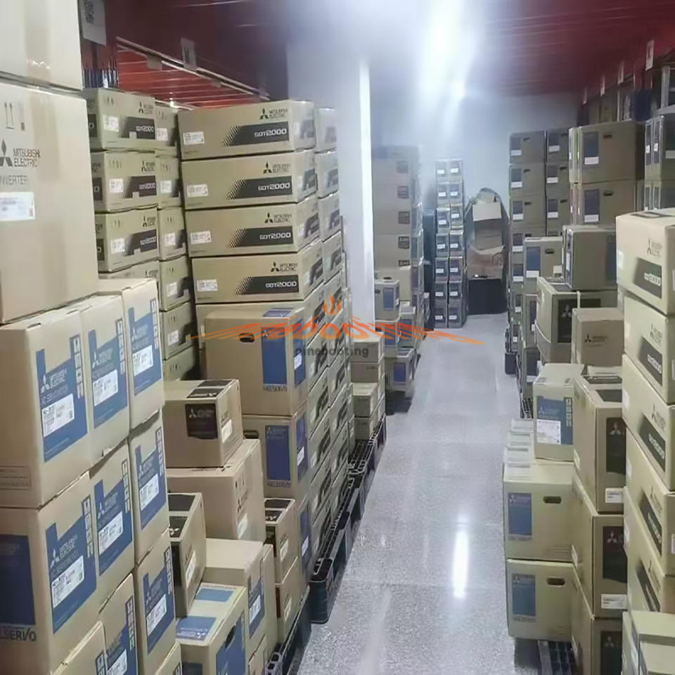 1PC New MITSUBISHI Servo Driver MR-J4-11KB