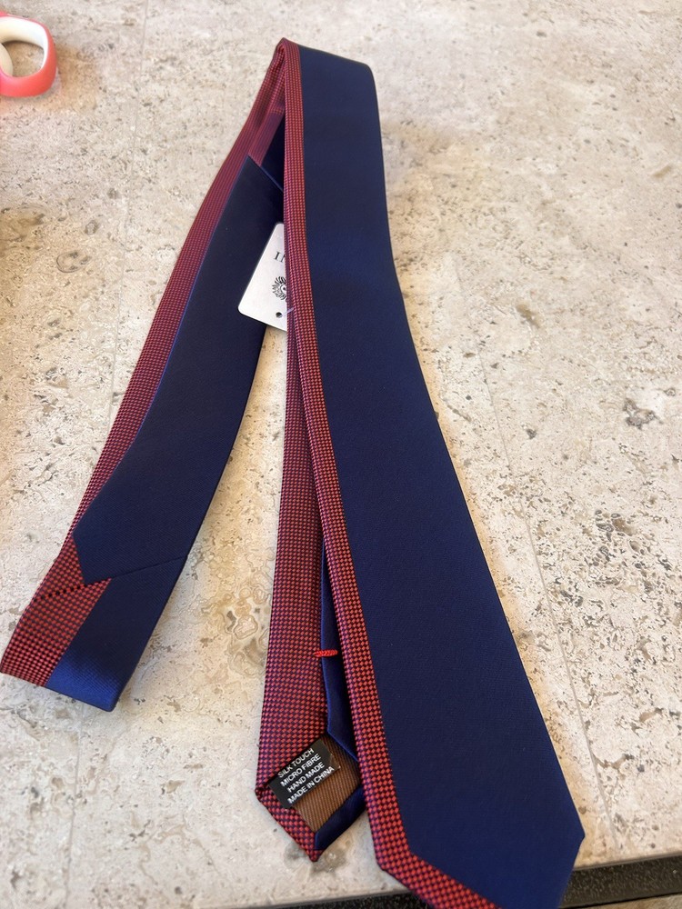 Imani Uomo Tie. - Skinny - %100 Silk Touch- Handmade Tie W/ Tags - Navy, Red
