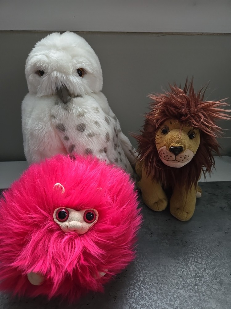 Harry Potter 3-Piece Magical Animal Set with Hedwig Pygmy and Lion Puppets