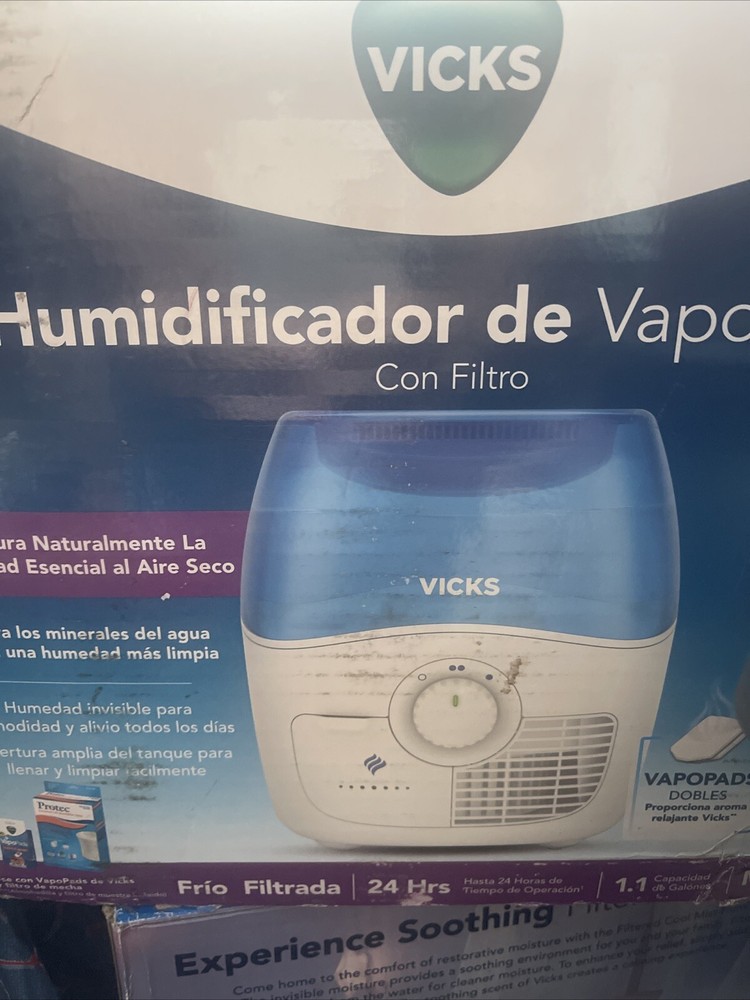 Vicks Filtered Cool Moisture Humidifier - White