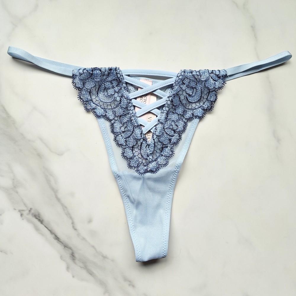 Victoria's Secret Dream Angels Boho Floral Embroidery Thong Panty SZ S/M
