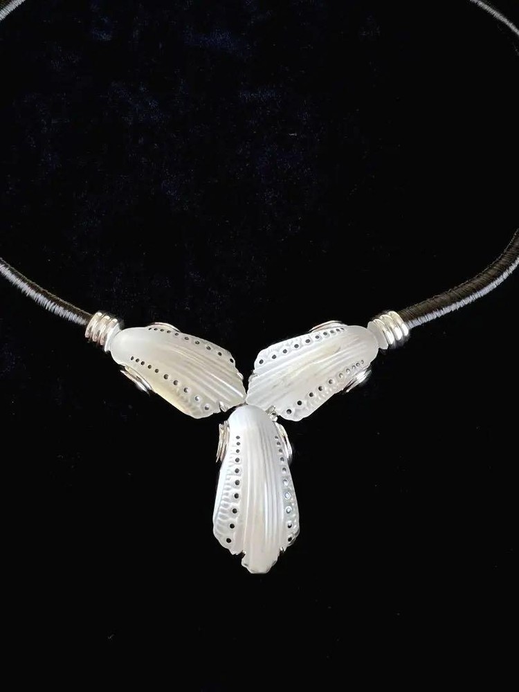 Lalique choker necklace silver 925 white 3 shells petal motif with box