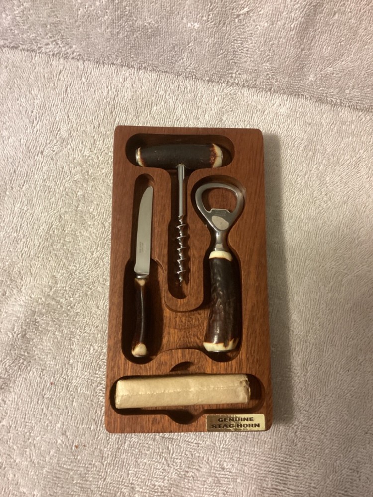 Vintage 1972 Stancraft Wooden Dice Bar Game Set with Genuine Staghorn Handles