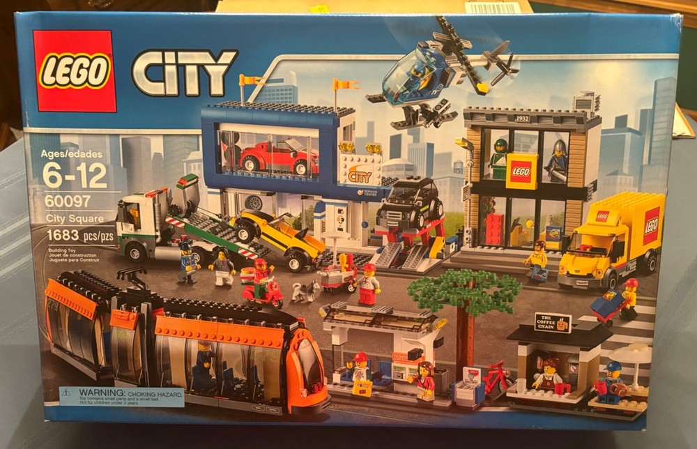 Lego City: City Square 60097 Retired 2015 ~Brand New & Sealed~