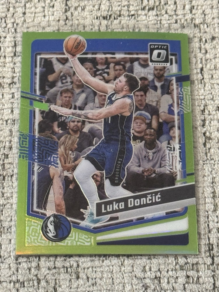 2023-24 Panini Donruss Optic Luka Doncic Lime Green #67 /149