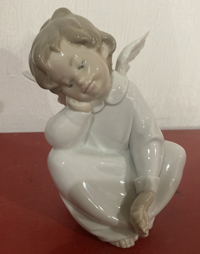 Lladro Angel Cherub Dreaming 4961 Gloss Finish Figurine Excellent Condition 1B