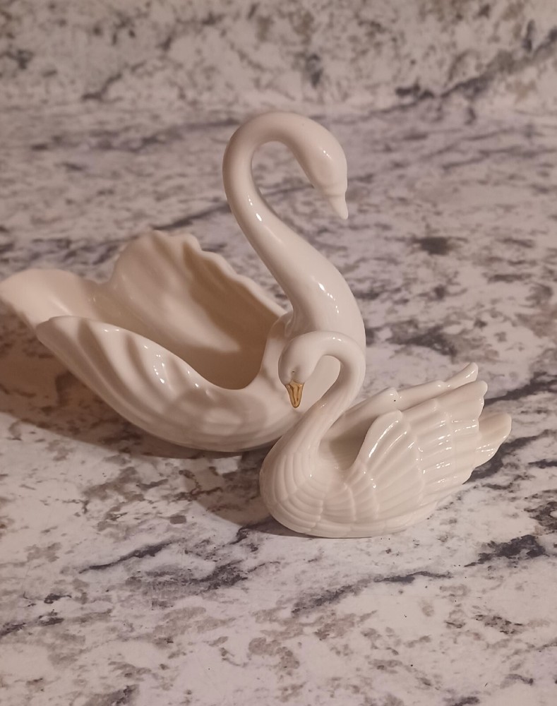 Lenox White Swan Figurine Small Trinket Dish Jewelry Holder