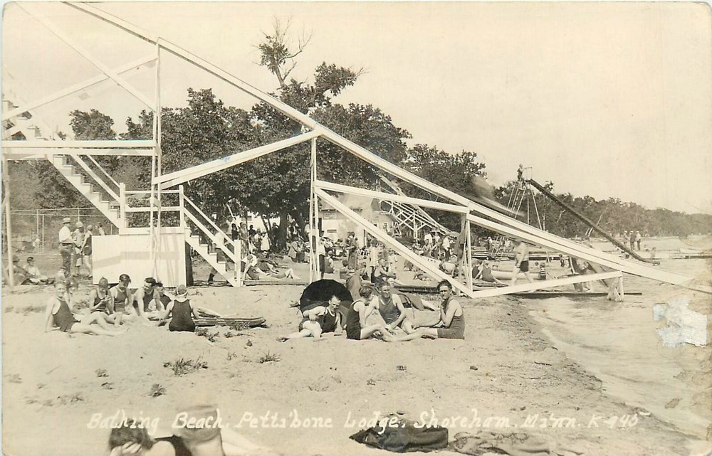 1940s Shoreham Minnesota Bathing Beach Pettibone Lodge RPPC Postcard 25-1712