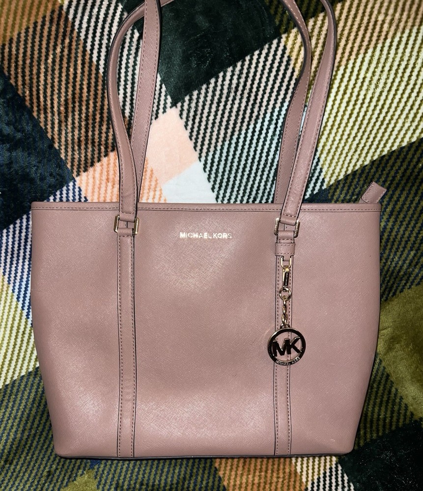 Michael Kors Stylish & Spacious Signature Tote Bag