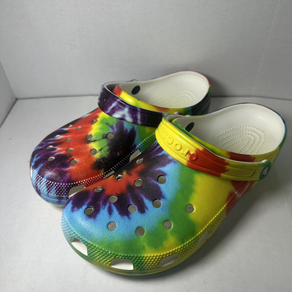 Crocs Clásico Arco Iris Tie-Dye Gráfico Zueco Sin Cordones Zapato Mujer Talla 12 Hombres Talla 10