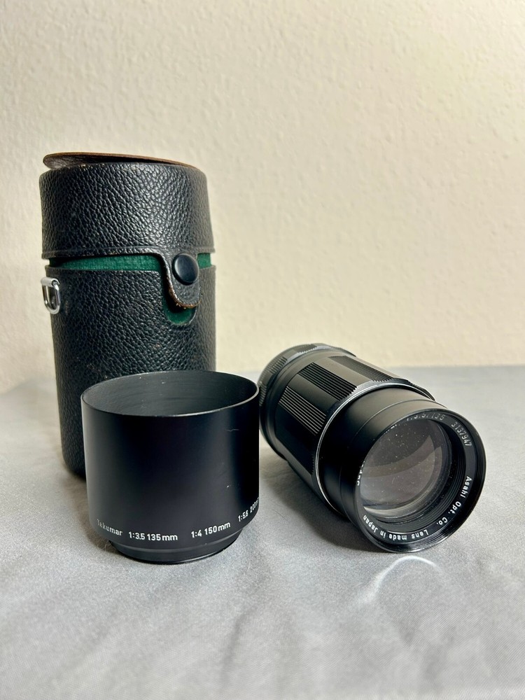 Pentax Asahi 135mm f3.5 Super Takumar Telephoto Lens with Hood & Case