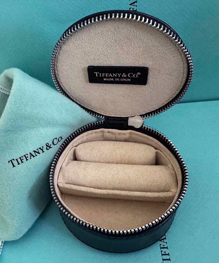 Tiffany & Co * BLACK LEATHER ROUND JEWELRY CASE Zip Travel Storage w Pouch Spain