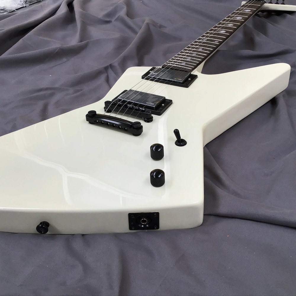 Cream Yellow Electric Guitar Black Hardware Guitar Rose Wood Fingerboard Guitars