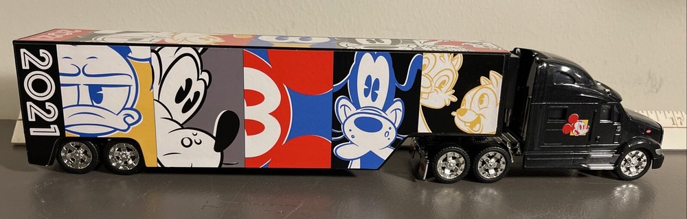 Walt Disney World Parks 2021 Peterbilt Semi Truck And Trailer by Jada