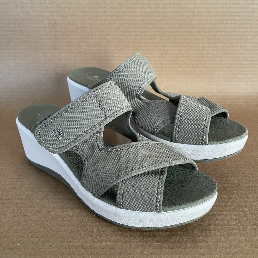 Cloudsteppers By Clarks Womens Size 9.5 Cali Reef Sandal Wedge Dusty Olive