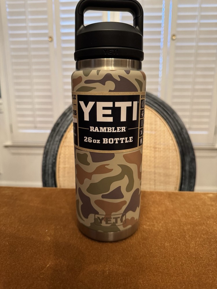 YETI Rambler 26oz TAN Duck CAMO Tumbler with Chug Cap Limited Edition RARE NWT