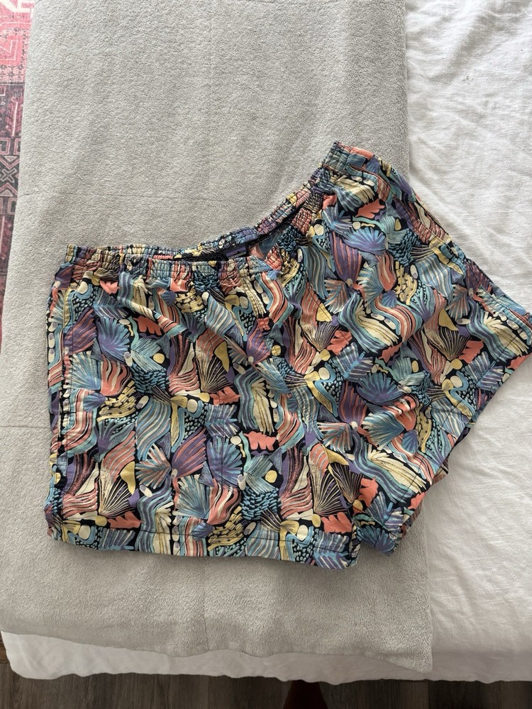Patagonia Men’s colorful Shorts/Swim Trunks Size Large
