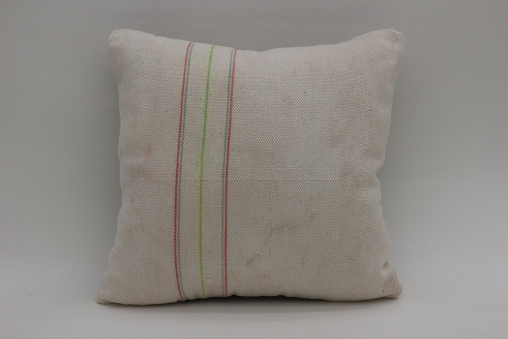 Pillow, 16