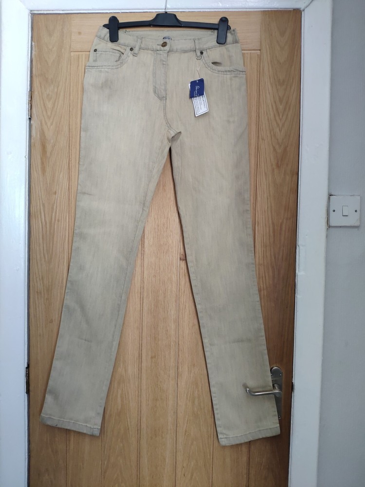 Light Khaki Straight Leg Jeans 34