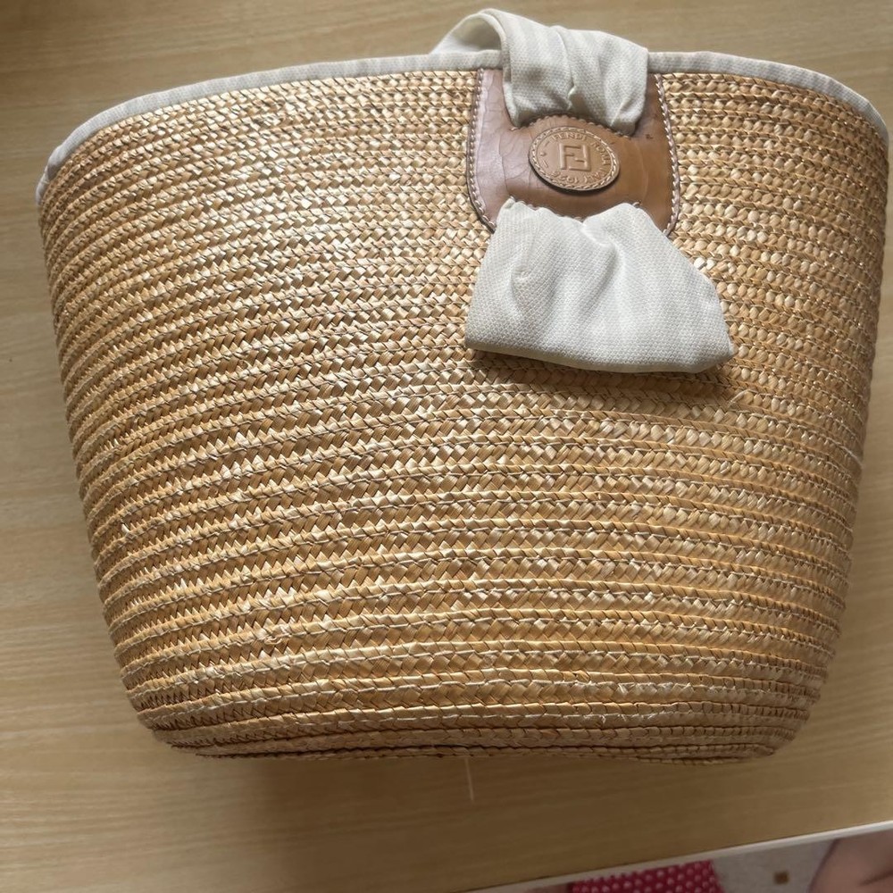 FENDI vintage woven basket bag pre-owned luxury accessory  