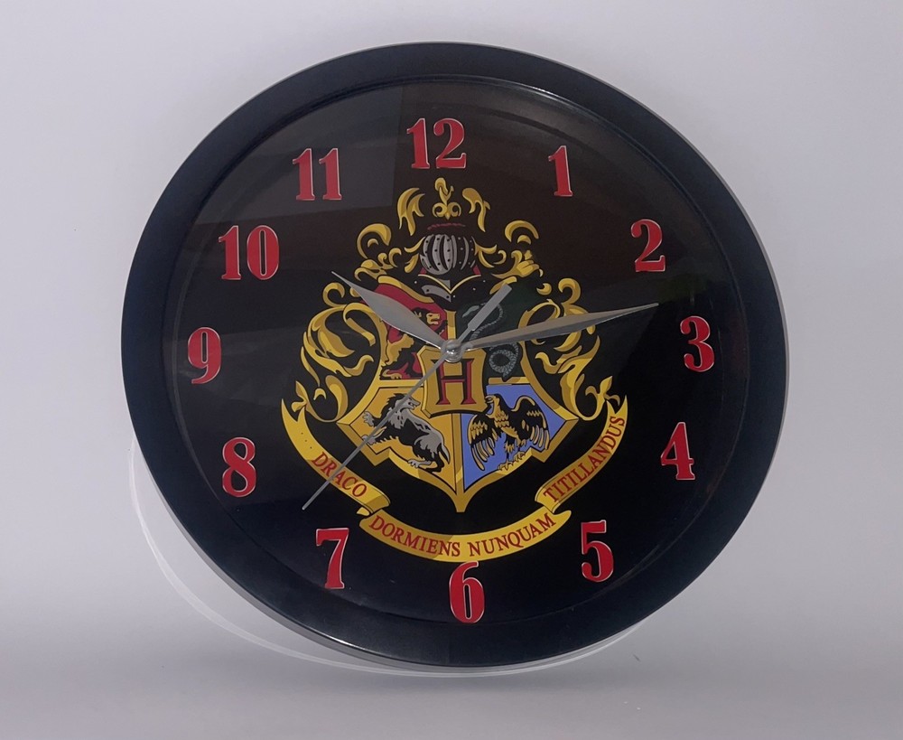 Harry Potter - Wall Clock - Hogwarts crest in New Battery Fitted