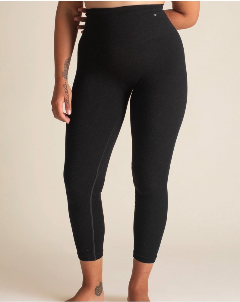Branwyn Merino Essential Compressive Legging 25” $158 MSRP Women’s Size M Black
