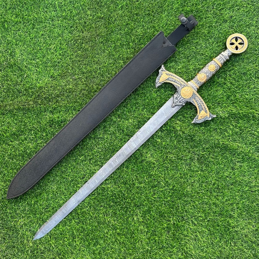 Hand-Forged Damascus Steel Medieval Battle Sword - 35