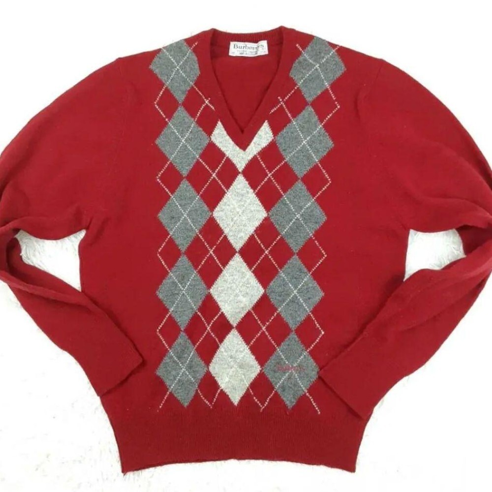 Burberry V-Neck Sweater Men's Fashion from Japan