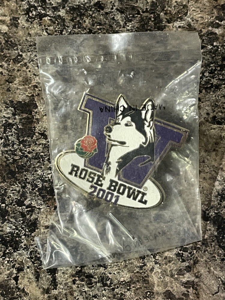 2001 Washington Huskies Rose Bowl Football Pin