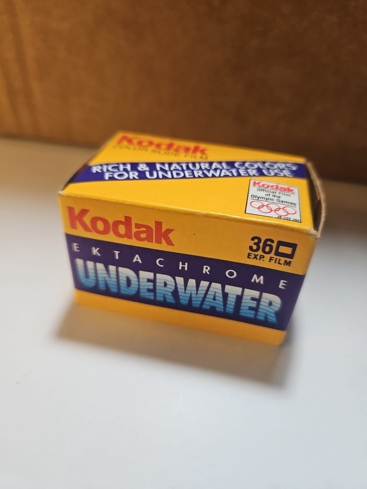 KODAK EKTACHROME UNDERWATER UW 135-36mm FILM EXP 02/1995 Color Slides EI50 New
