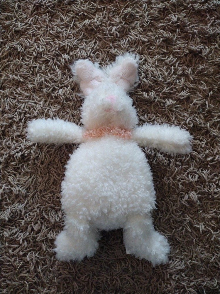 Mary Meyer Easter 12