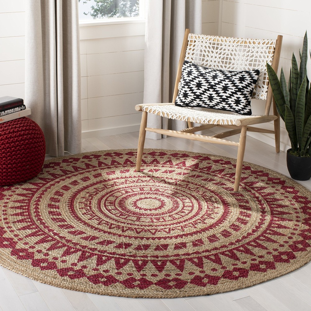 SAFAVIEH Natural Fiber 8' Round Fuchsia & Natural Handwoven Area Rug