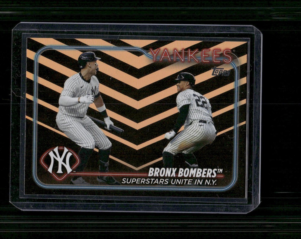 2024 Topps Update #US181 Bronx Bombers Holiday Foil